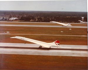 Dual Concorde Landing at MCO - Oct 1982